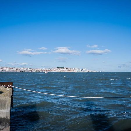 Vista Lisboa Guest Apartments Αλμάδα Εξωτερικό φωτογραφία
